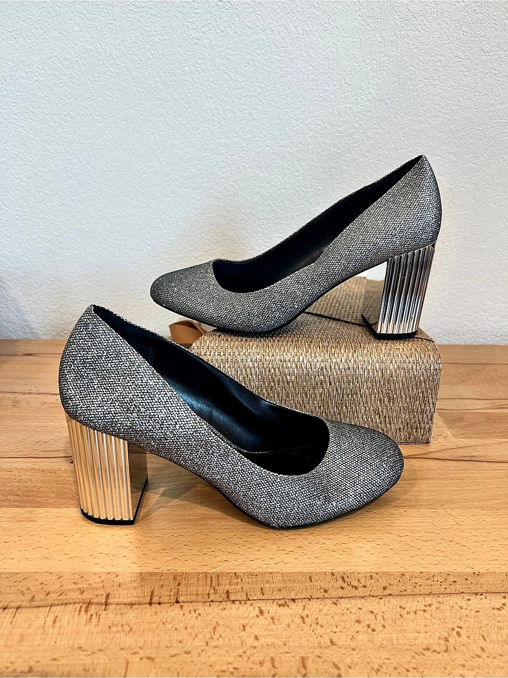 Michael Kors Metallic Textured Heels in Gray & Silver Like New